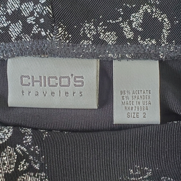 Chico's Travelers Cowl Neck Top Size 2 / US L Stretch Foil Print Slinky Pullover - Picture 8 of 10